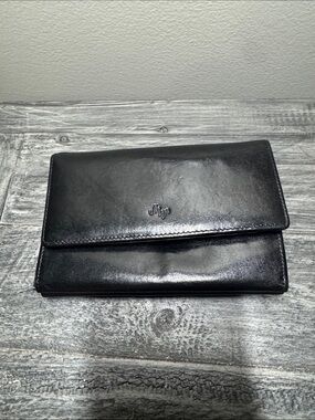 Monsac Black Leather Bi-Fold Wallet with Subtle Logo